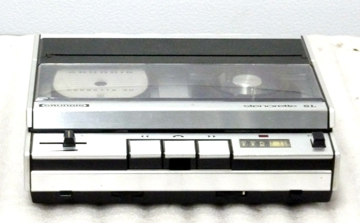 Купить Магнитофон (кассетная дека) GRUNDIG STENORETTE SL