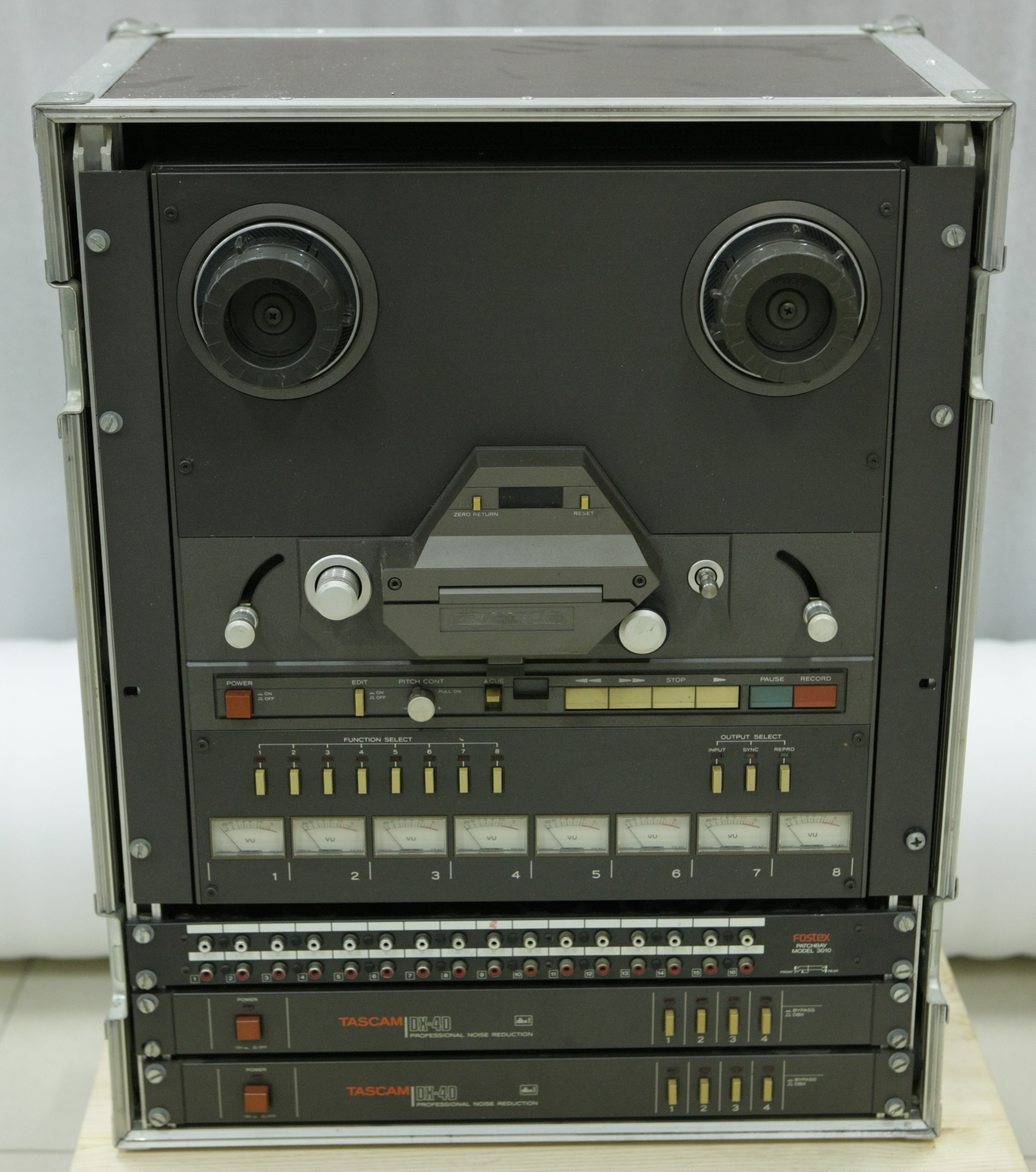 Купить Катушечный магнитофон TASCAM 38