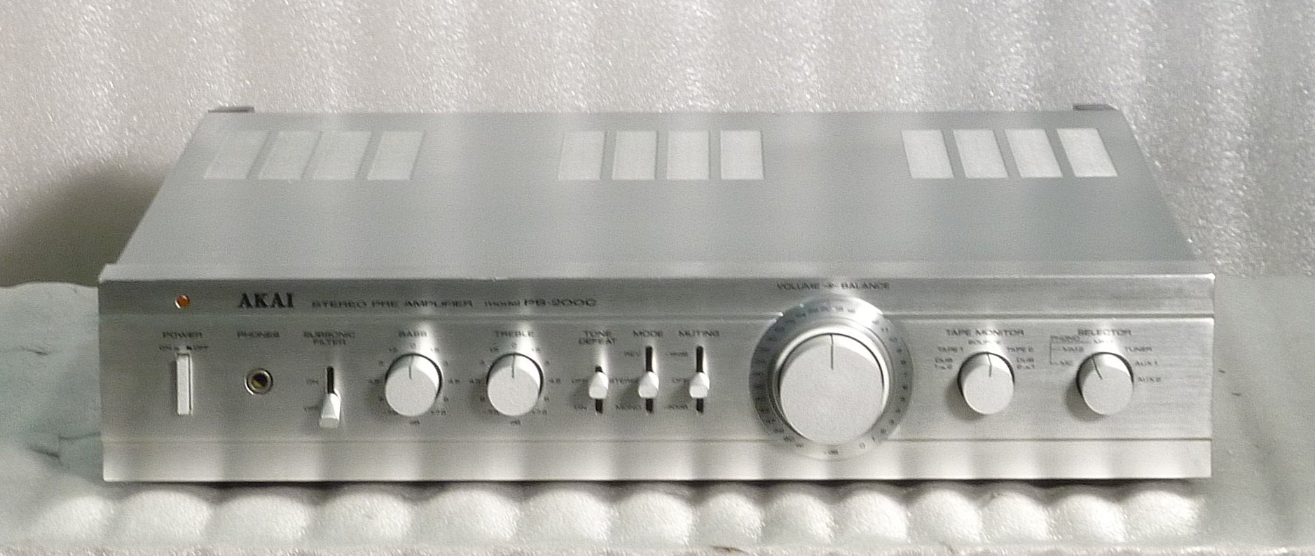 Купить Предварительный усилитель AKAI PS-200C