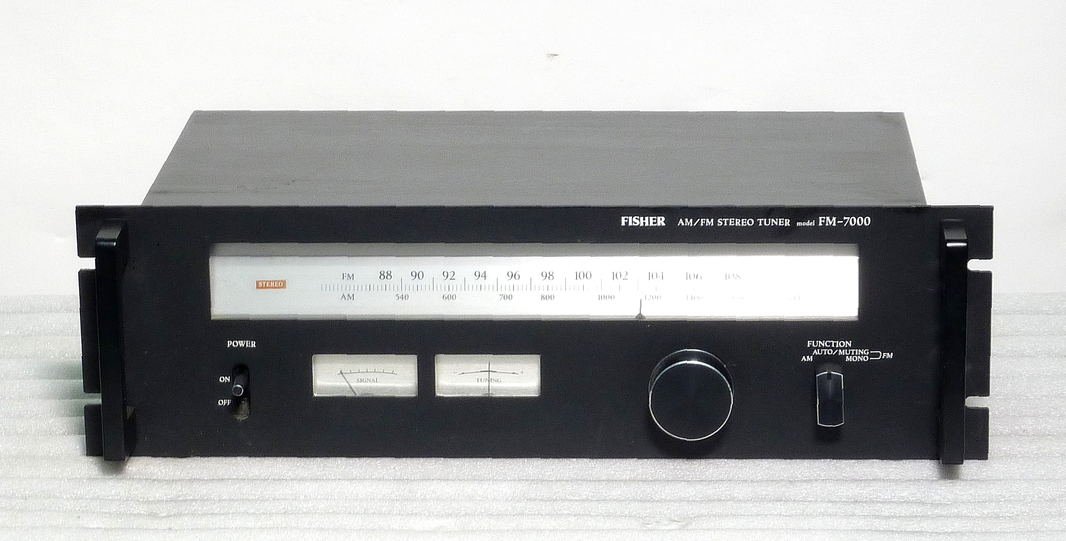 Купить Радиоприёмник / тюнер FISHER FM-7000