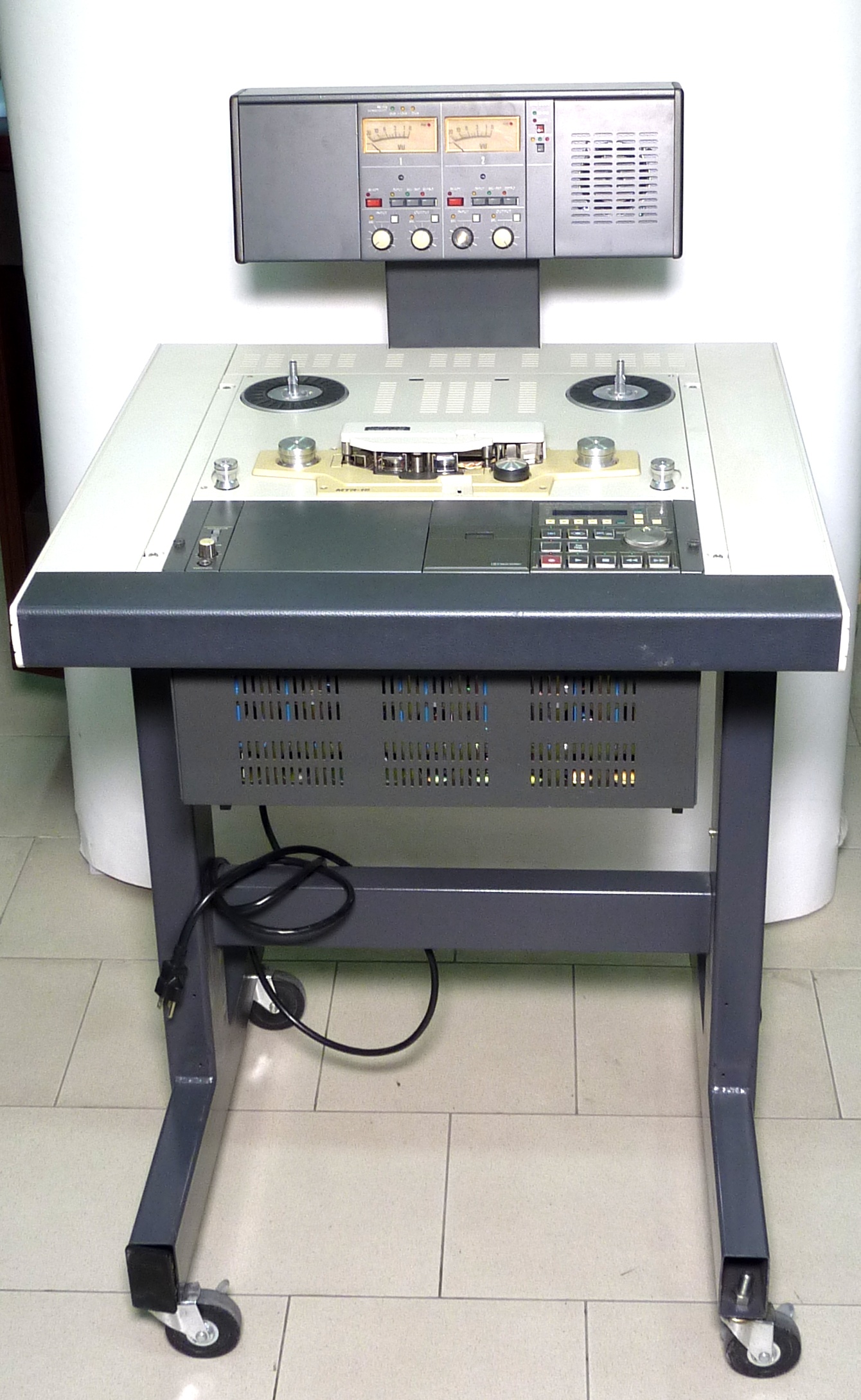 Купить Катушечный магнитофон OTARI MTR-15 TM