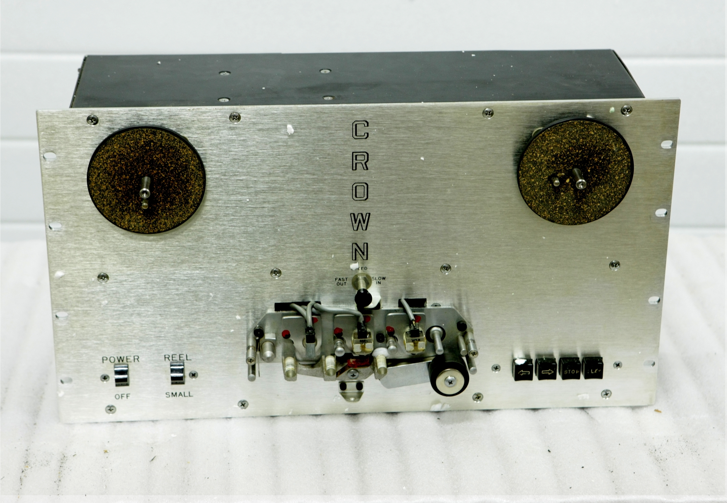 Купить Катушечный магнитофон CROWN SX-724