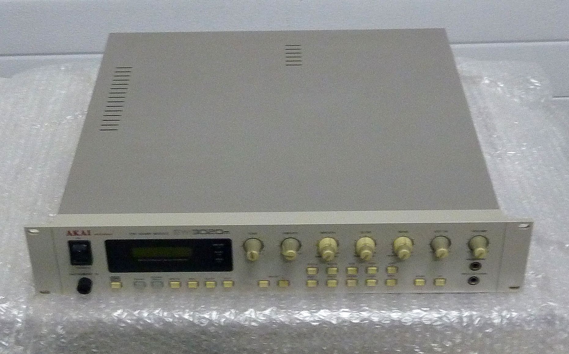Купить AKAI EWI-3020 (синтезатор)