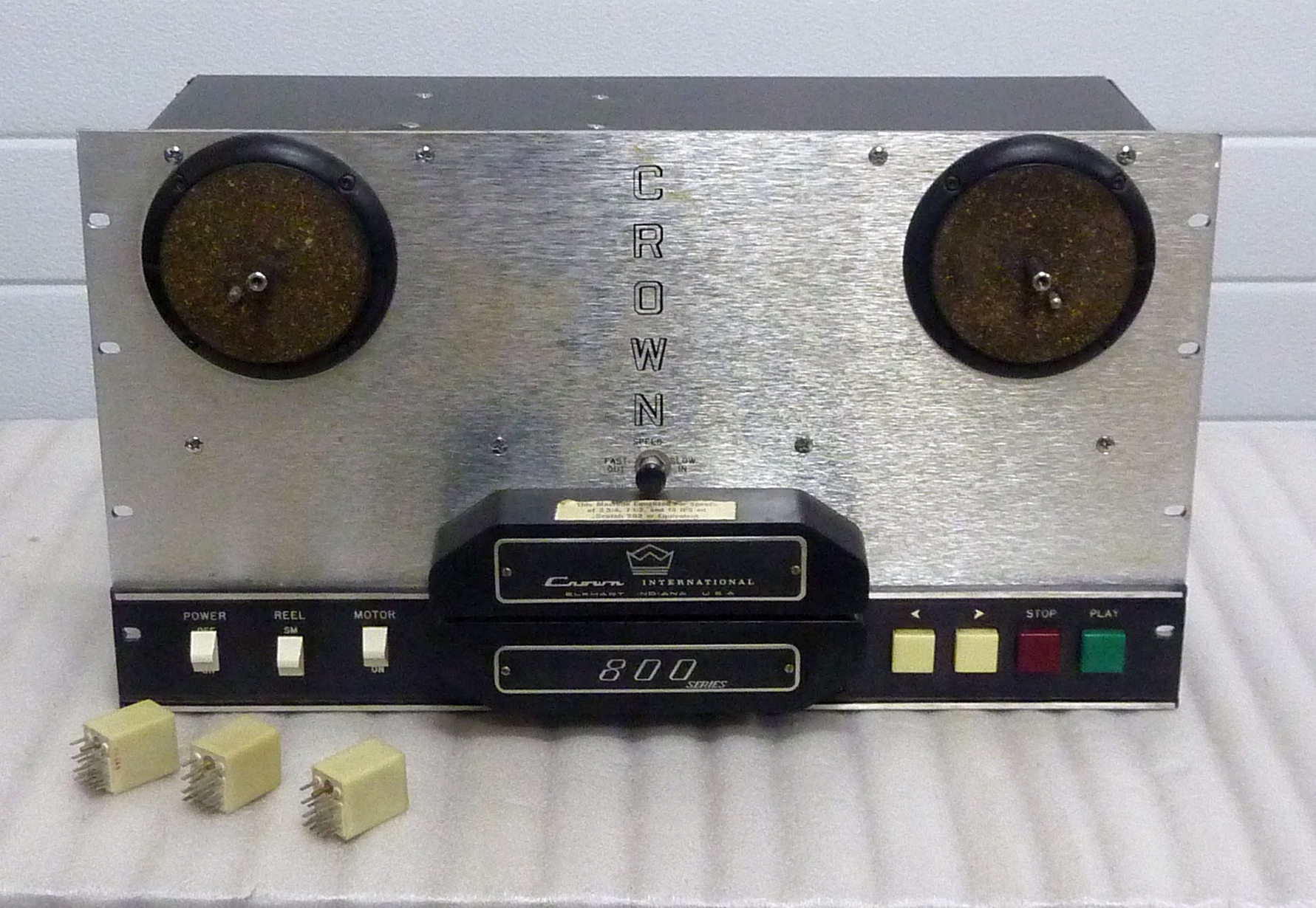 Купить Катушечный магнитофон CROWN CX-811