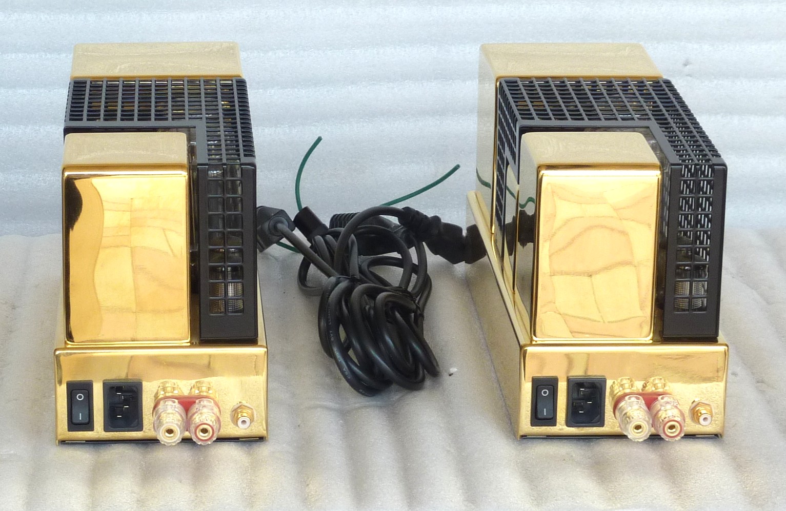 Купить Усилитель QUAD II