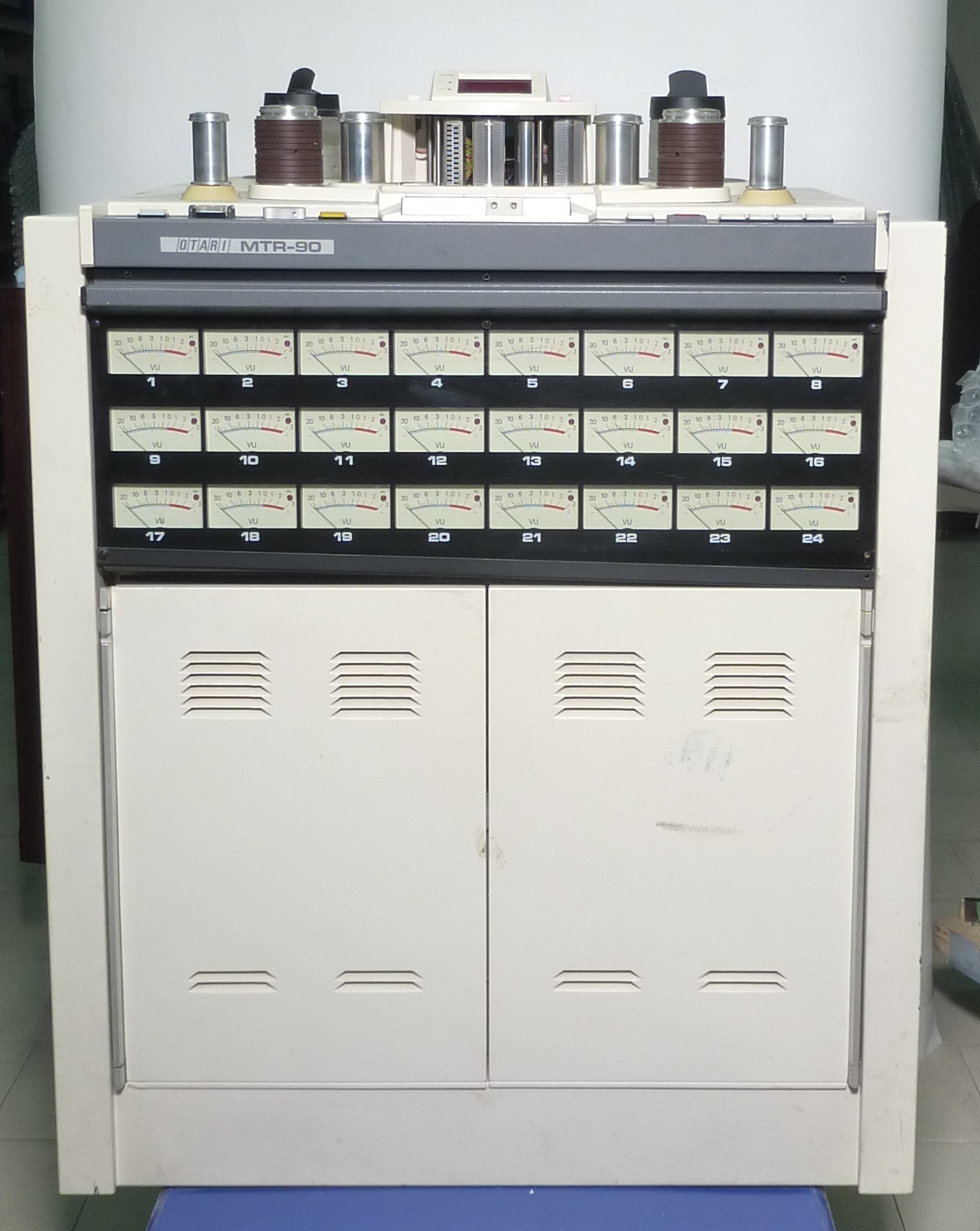 Купить Катушечный магнитофон OTARI MTR-90 II-24CH