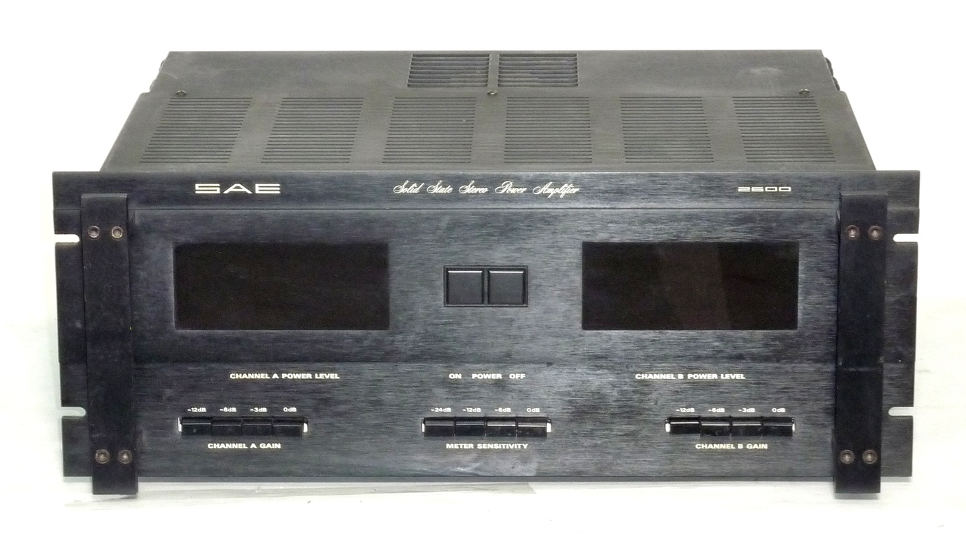 Купить Усилитель SAE 2600