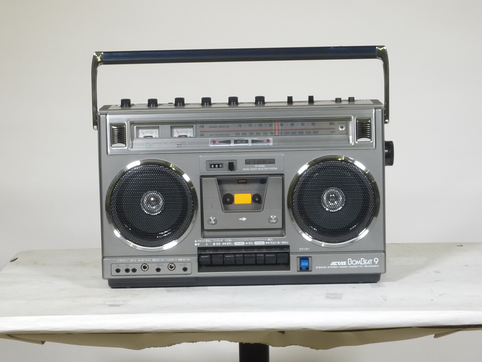 Купить Радиола / магнитола TOSHIBA RT-8450S