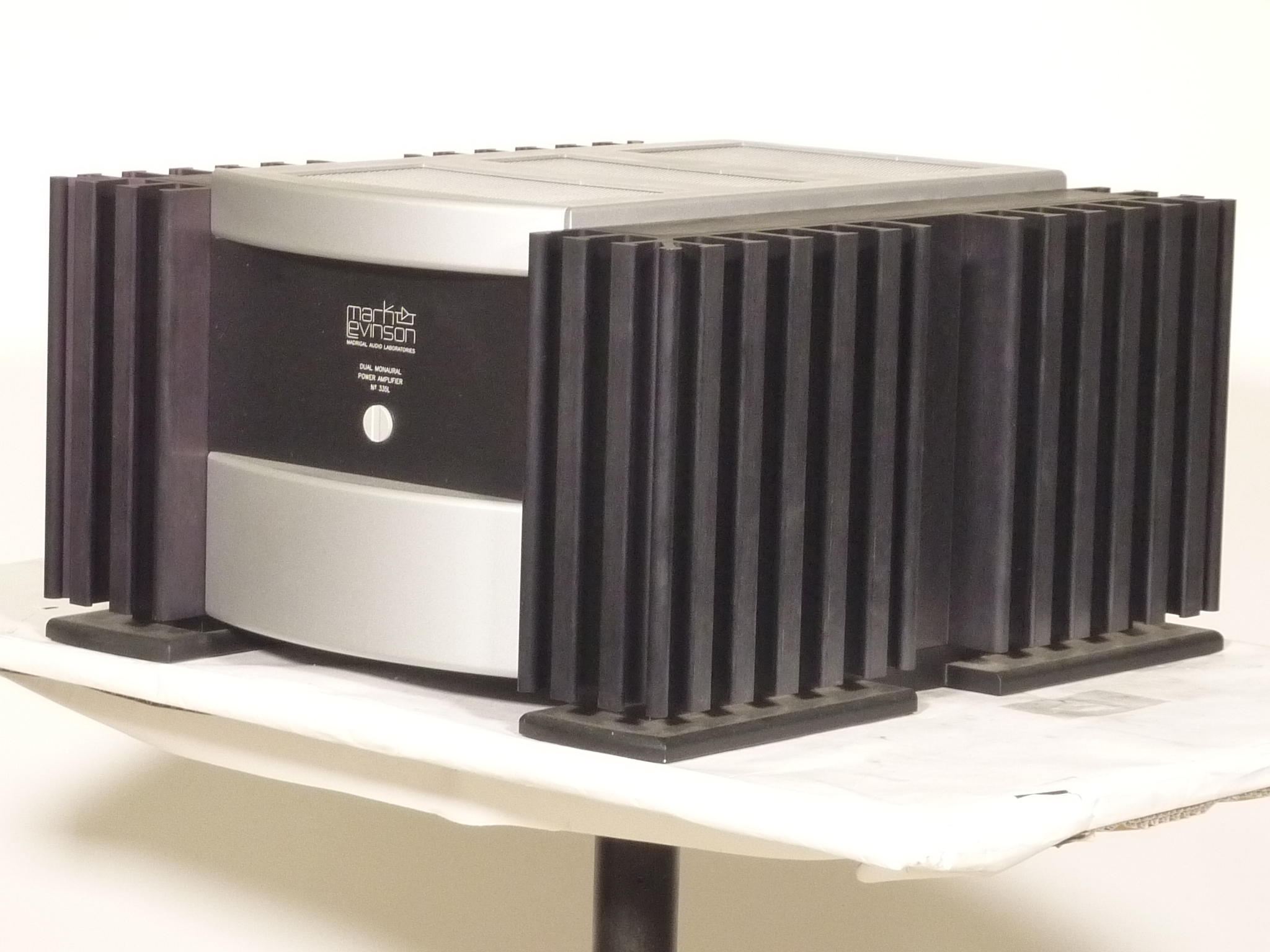 Купить Усилитель MARK LEVINSON № 335L