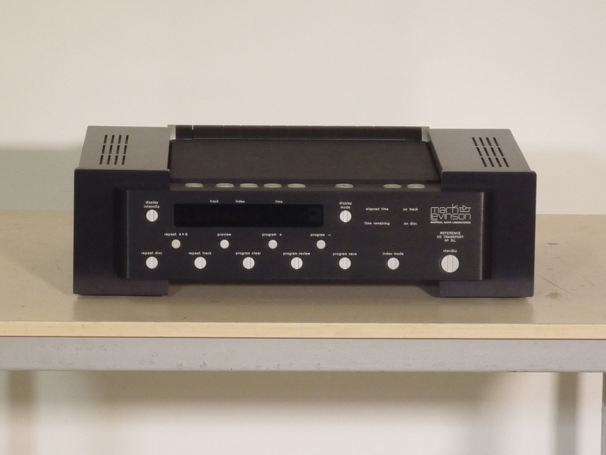 Купить CD/DVD/MD дека MARK LEVINSON № 31