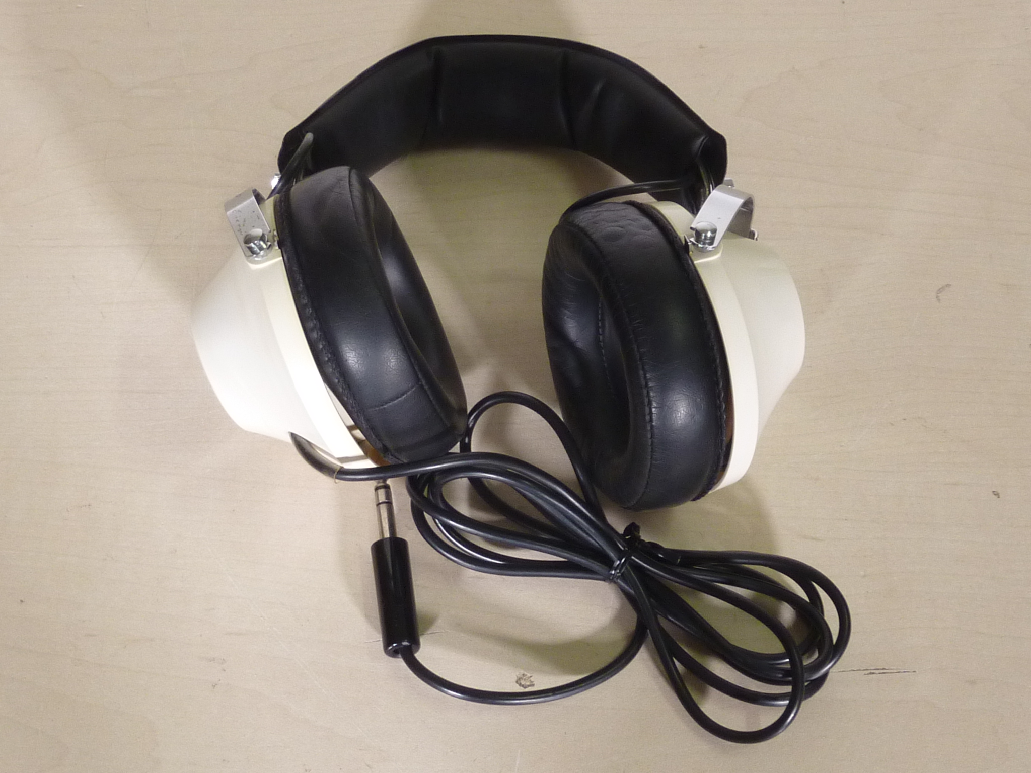 Купить Наушники TOSHIBA HR-50