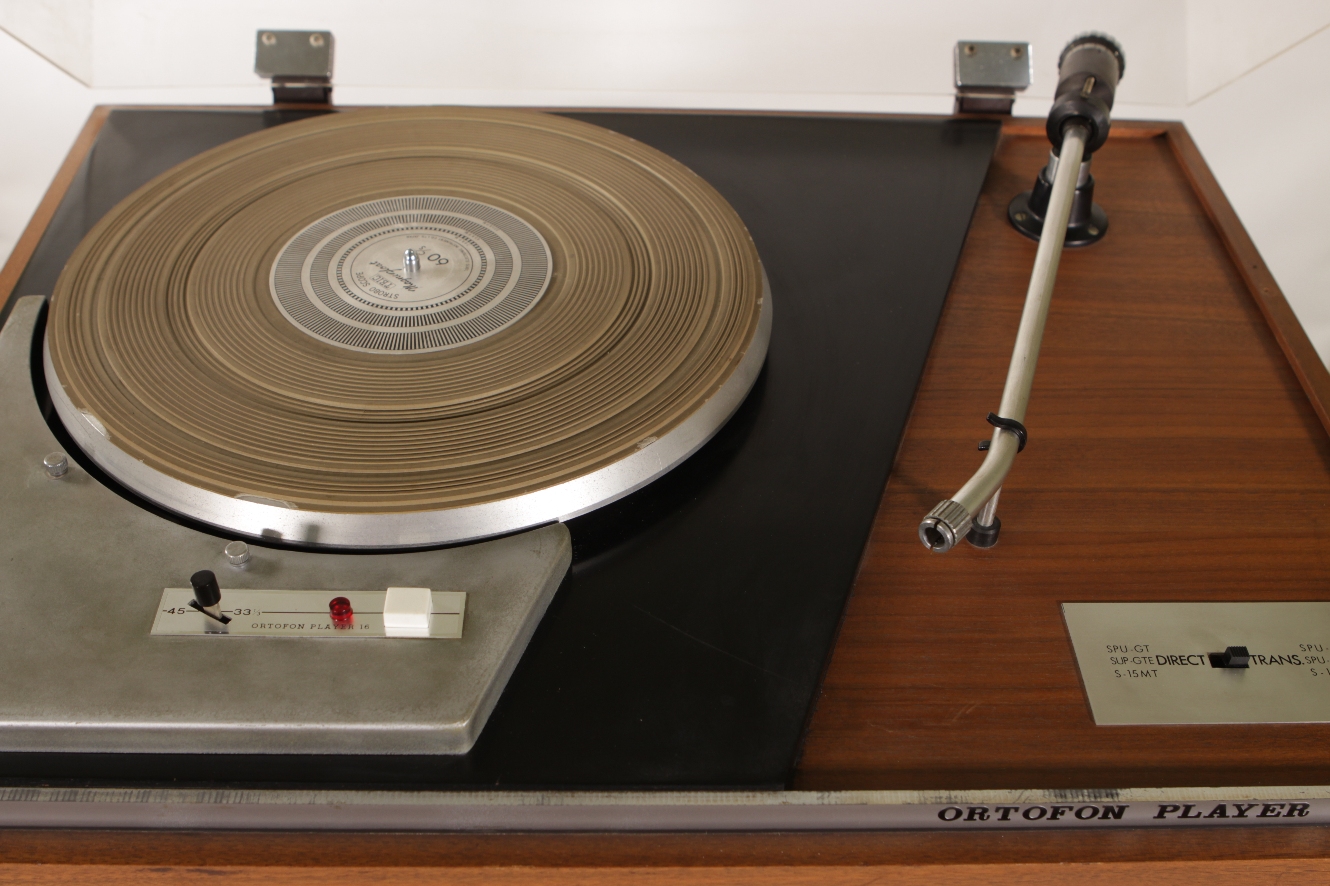 Купить Виниловый проигрыватель ORTOFON PLAYER 16