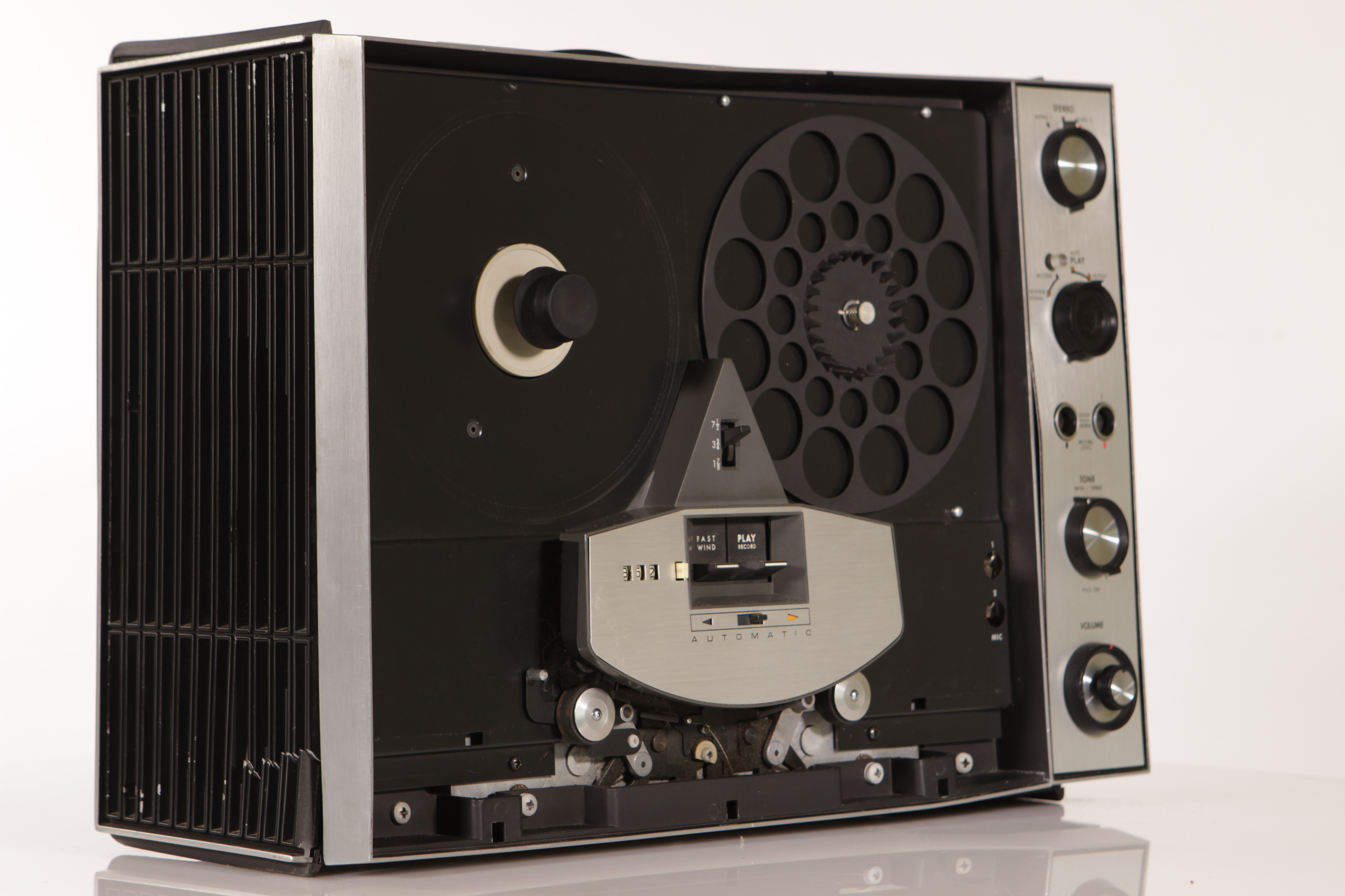 Купить Катушечный магнитофон AMPEX 2070