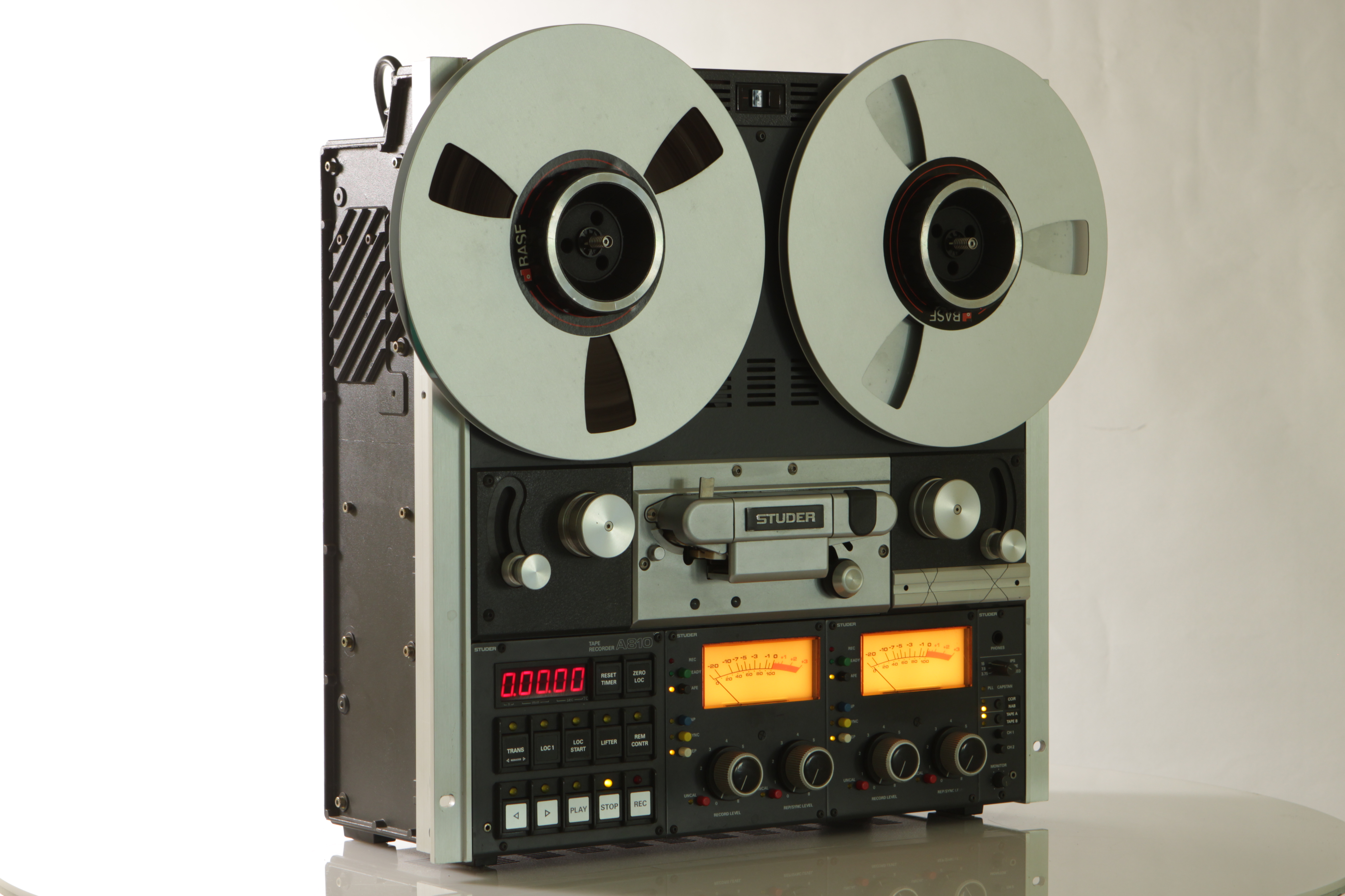 Купить Катушечный магнитофон STUDER A810