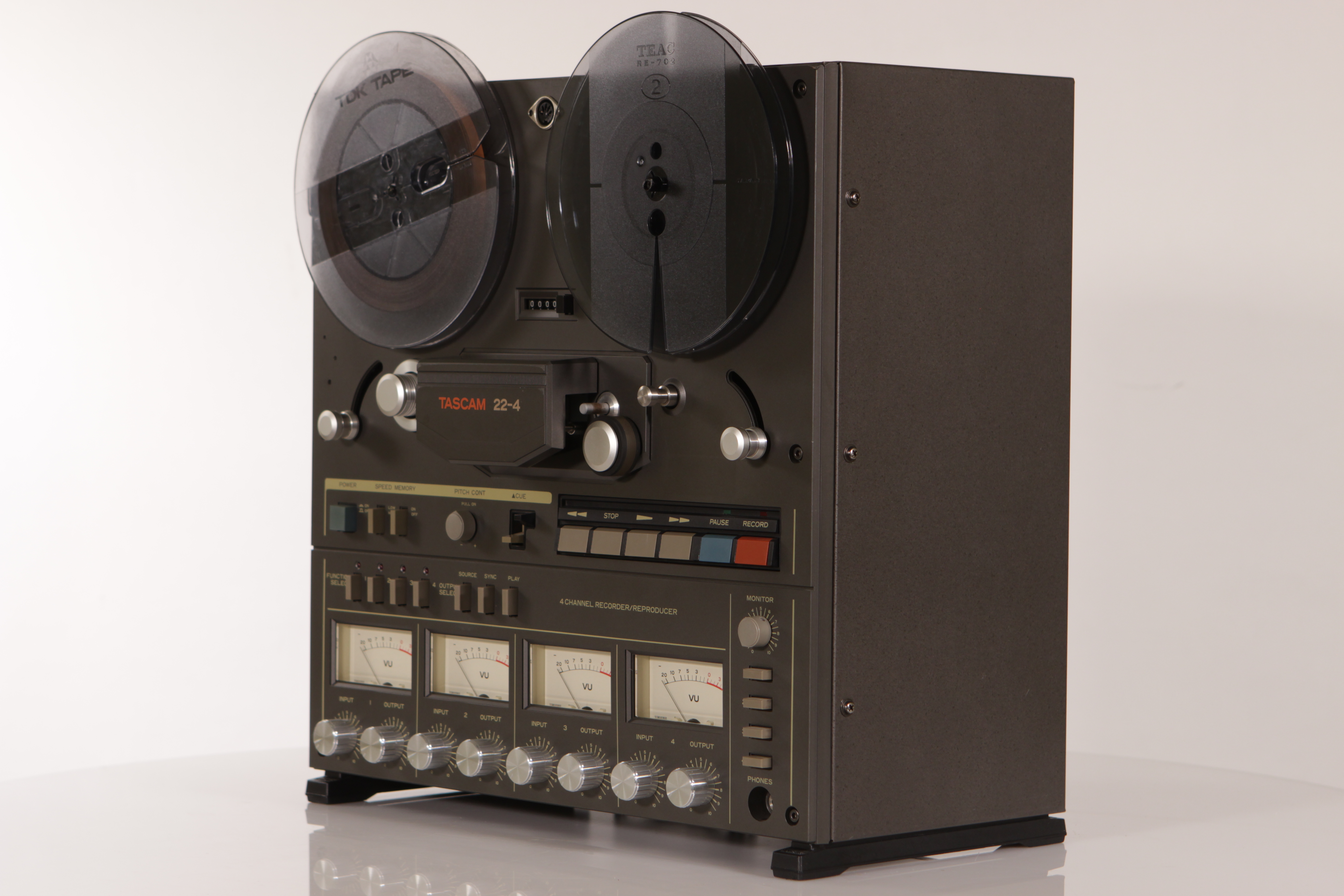 Купить Катушечный магнитофон TASCAM 22-4