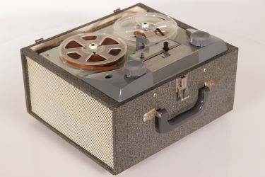 Купить Катушечный магнитофон TELECTRO 1965