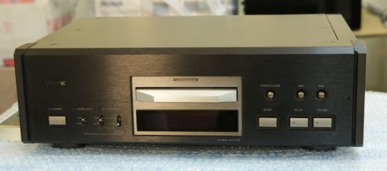 Купить CD дека ESOTERIC P-70