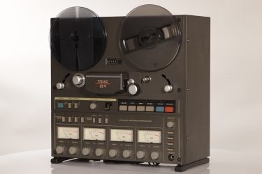 Купить Катушечный магнитофон TEAC 22-4