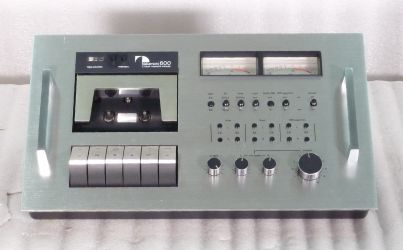 Купить Магнитофон (кассетная дека) NAKAMICHI 600