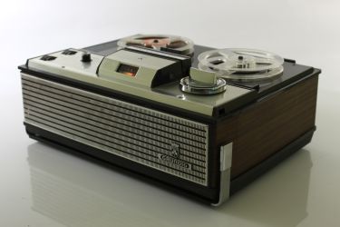 Купить Катушечный магнитофон GRUNDIG TK140 deluxe