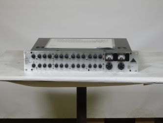 Купить Кроссовер BEHRINGER TUBE ULTRA-Q T1951