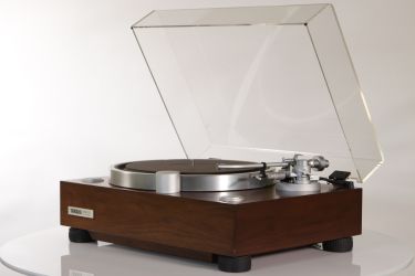 Купить Виниловый проигрыватель YAMAHA GT-2000L