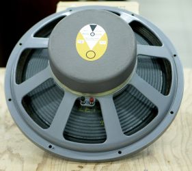 Купить JBL LE15A