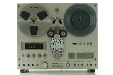 Купить Катушечный магнитофон TECHNICS RS-777