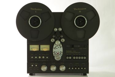 Купить Катушечный магнитофон TECHNICS RS-1700U