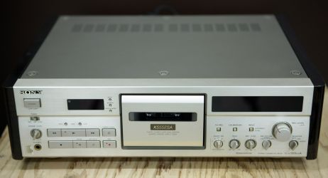 Купить Магнитофон (кассетная дека) SONY TC-K555ESA