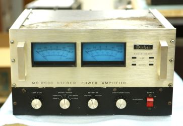 Купить Усилитель McIntosh MC-2500