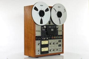 Купить Катушечный магнитофон AKAI GX-400D