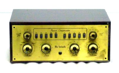 Купить Предварительный усилитель McIntosh C-8