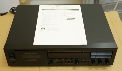 Купить Магнитофон (кассетная дека) NAKAMICHI DR-1