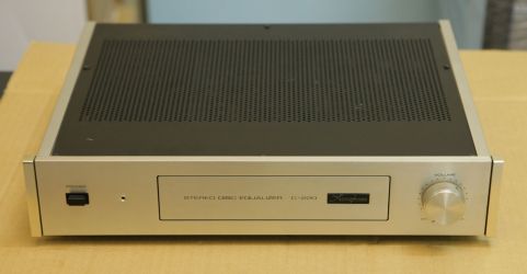 Купить Предварительный усилитель ACCUPHASE C-220