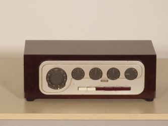 Купить Предварительный усилитель QUAD 22