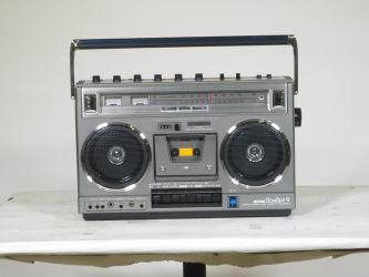 Купить Радиола / магнитола TOSHIBA RT-8450S