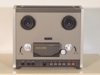 Купить Катушечный магнитофон TEAC A-6700DX