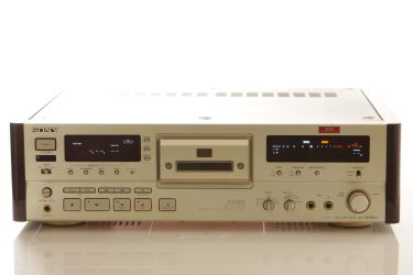 Купить Магнитофон (кассетная дека) SONY DTC-2000ES