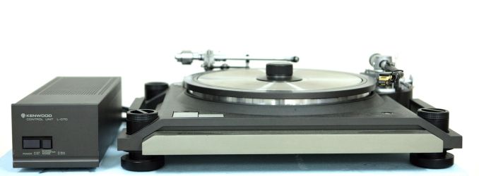 Купить Виниловый проигрыватель KENWOOD L-07D
