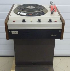 Купить Виниловый проигрыватель DENON DN-306F-T(DP-5000F)