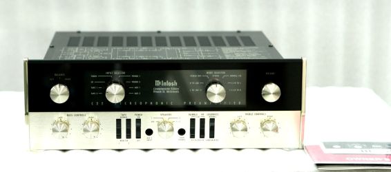 Купить Предварительный усилитель McIntosh C-22
