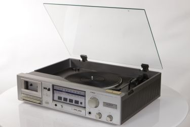 Купить Виниловый проигрыватель VICTOR CA-25