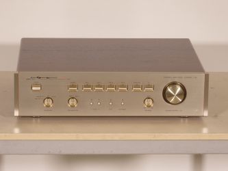 Купить Предварительный усилитель LUXMAN C-06