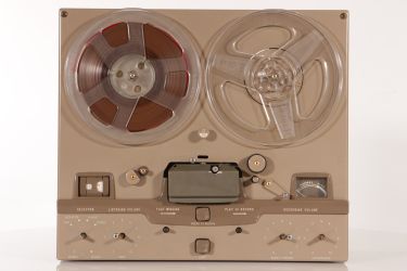 Купить Катушечный магнитофон AMPEX