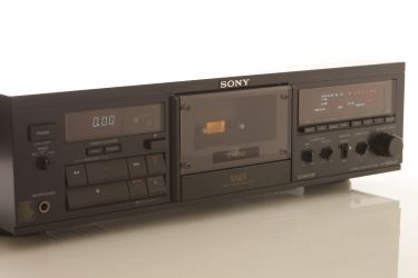 Купить Магнитофон (кассетная дека) SONY TC-K555ESX