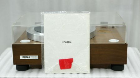 Купить Виниловый проигрыватель YAMAHA GT-2000L