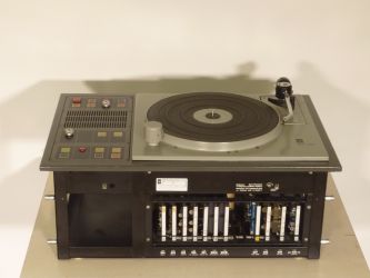 Купить Виниловый проигрыватель EMT 950 (9950114)