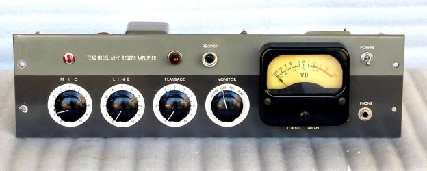 Купить TEAC AR-11E