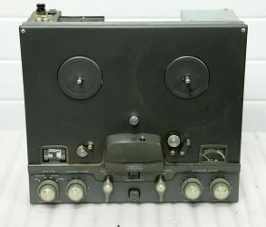 Купить Катушечный магнитофон AMPEX